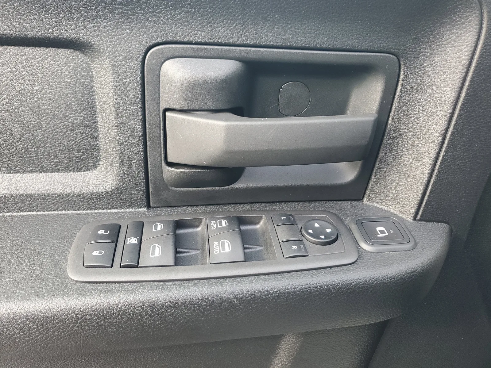 2024 RAM 3500 Tradesman 4WD photo 26