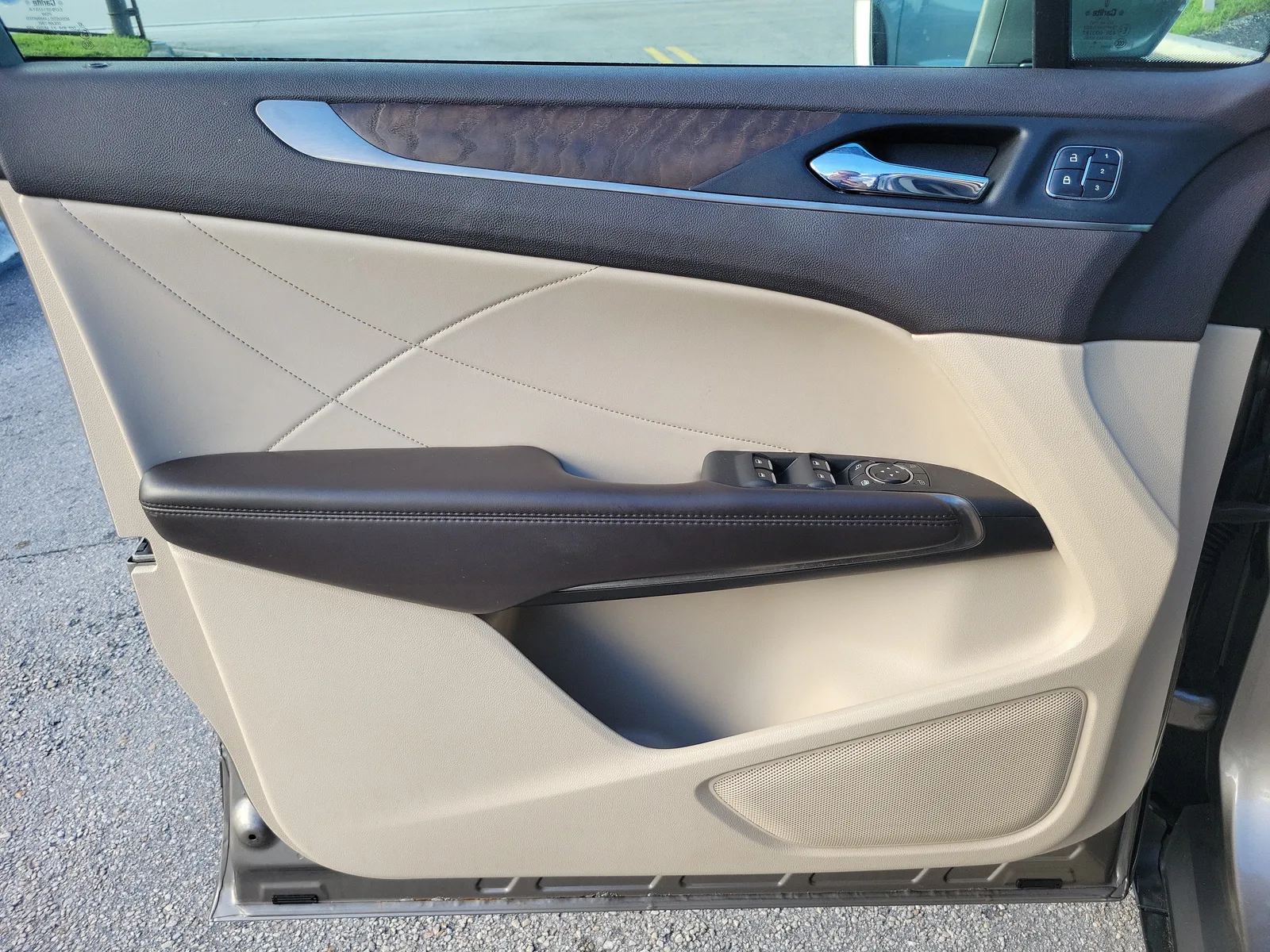 2017 Lincoln MKC Reserve photo 25