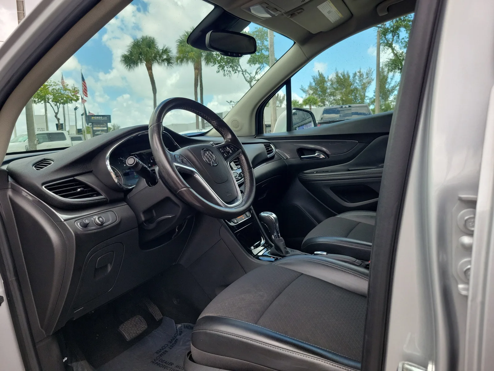 2022 Buick Encore Preferred photo 11