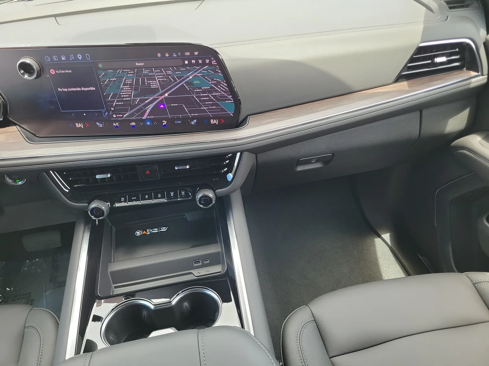 2026 Chevrolet Suburban LT photo 17