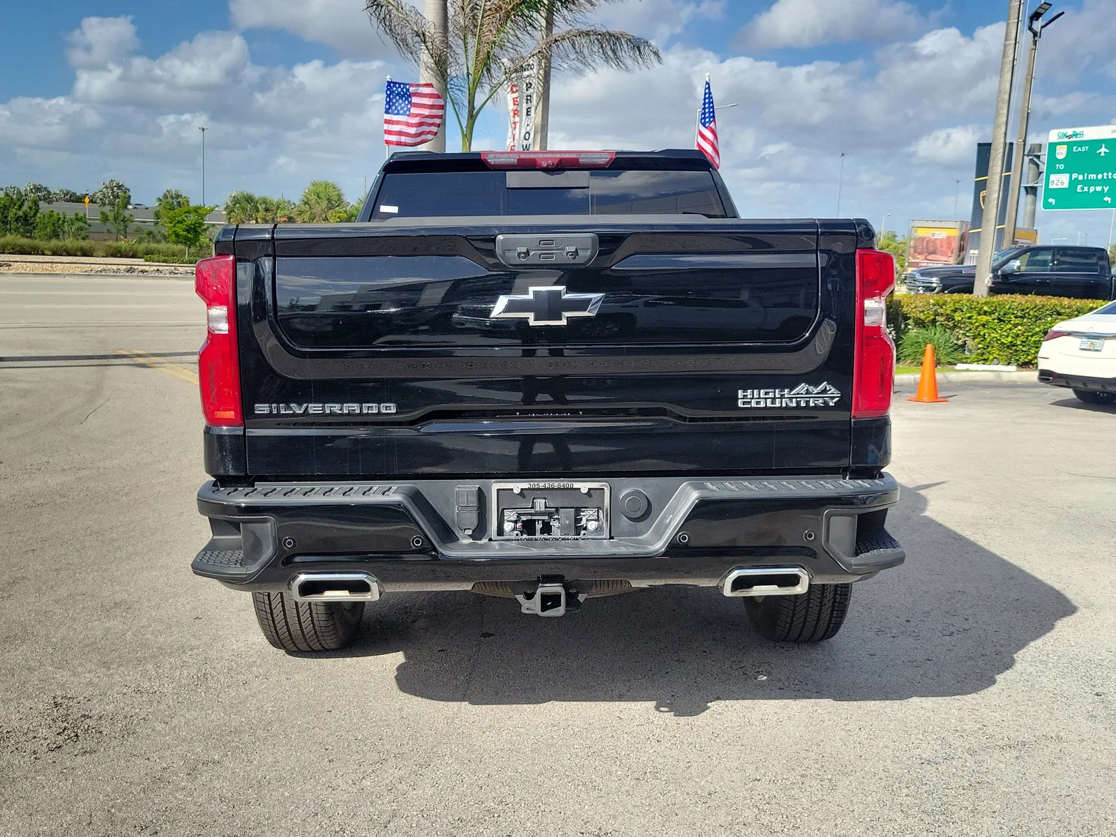 2024 Chevrolet Silverado 1500 High Country photo 5