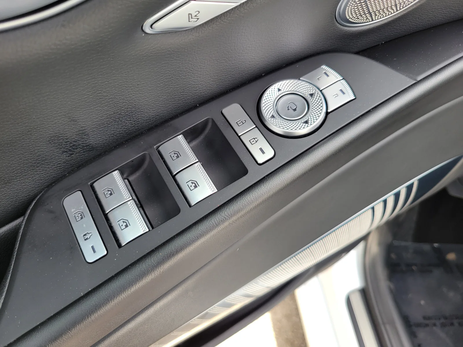 2023 Genesis G80 2.5T photo 25