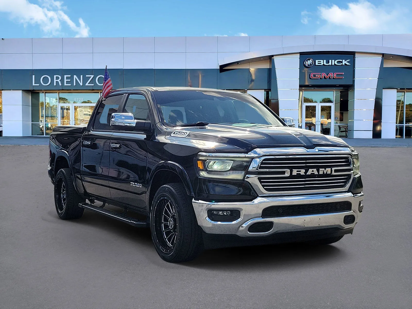 2021 RAM 1500 Laramie photo 3