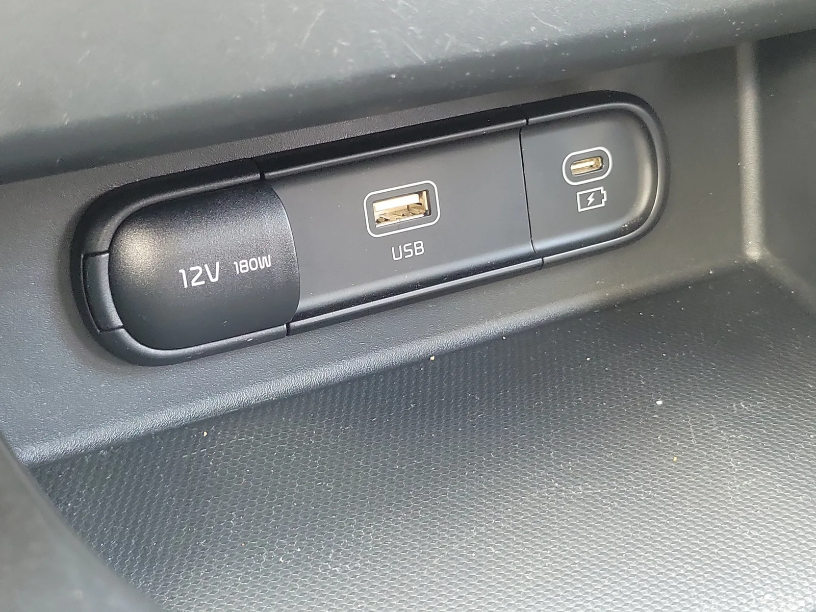 2024 Kia Seltos SX 4WD photo 27