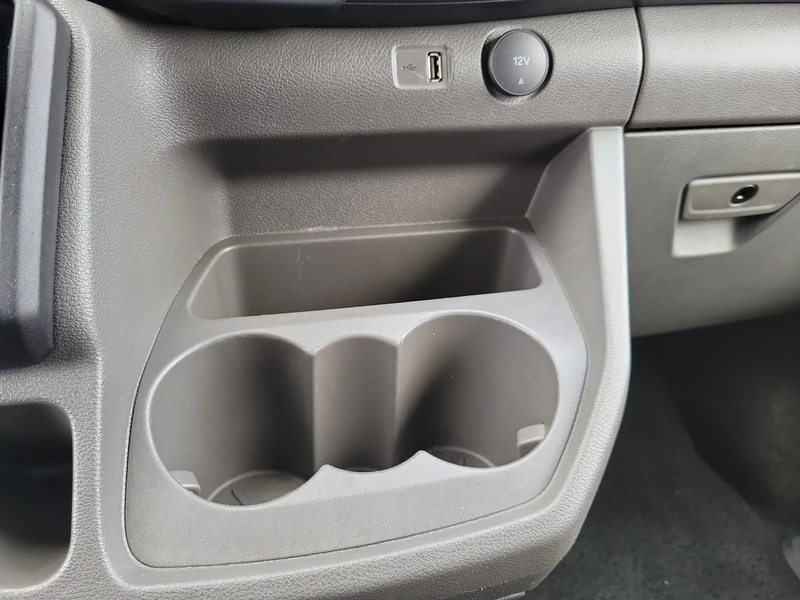 2024 Ford Transit Passenger Wagon XLT photo 26