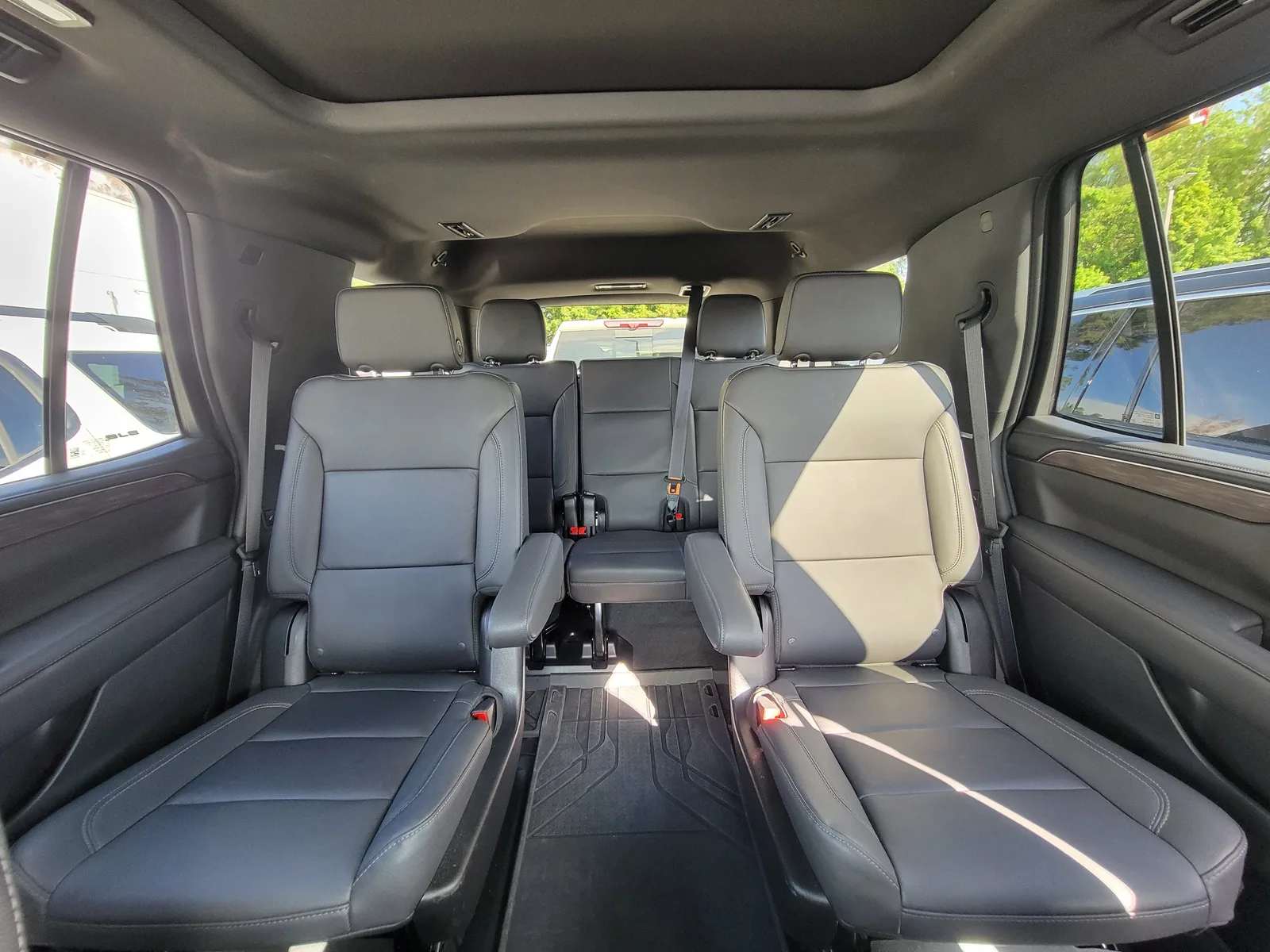 2024 Chevrolet Tahoe Z71 photo 17