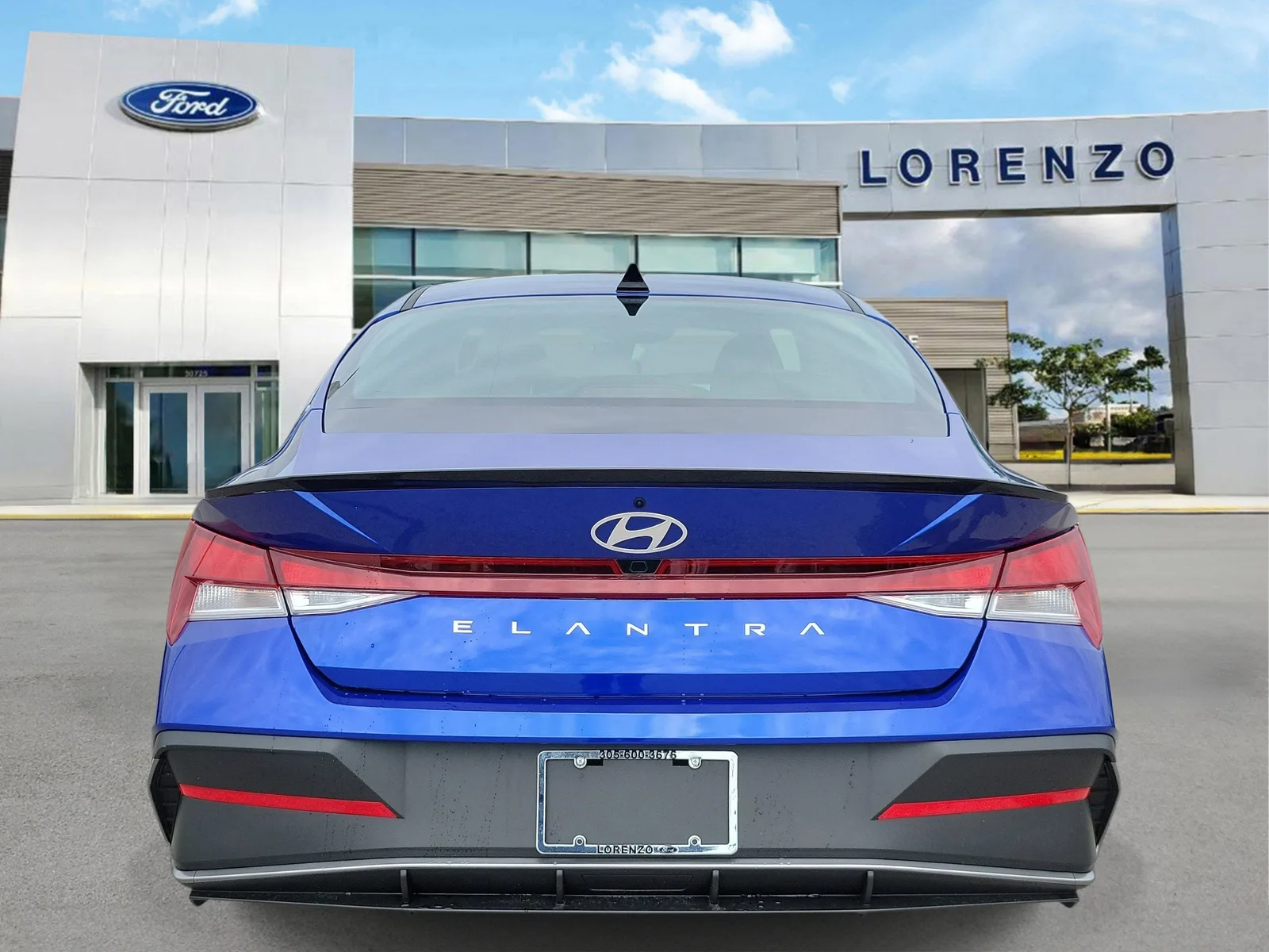 2025 Hyundai Elantra SEL Sport photo 6