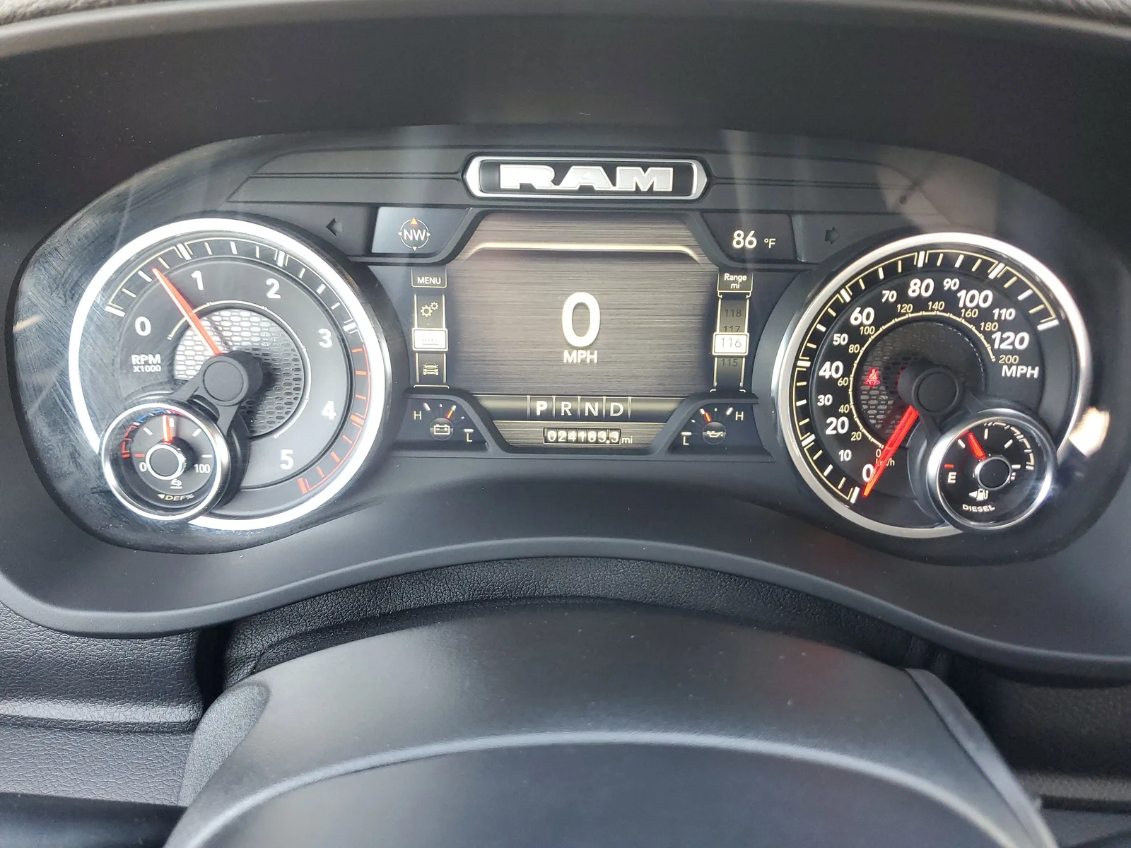 2024 RAM 2500 Laramie 4WD Diesel photo 31
