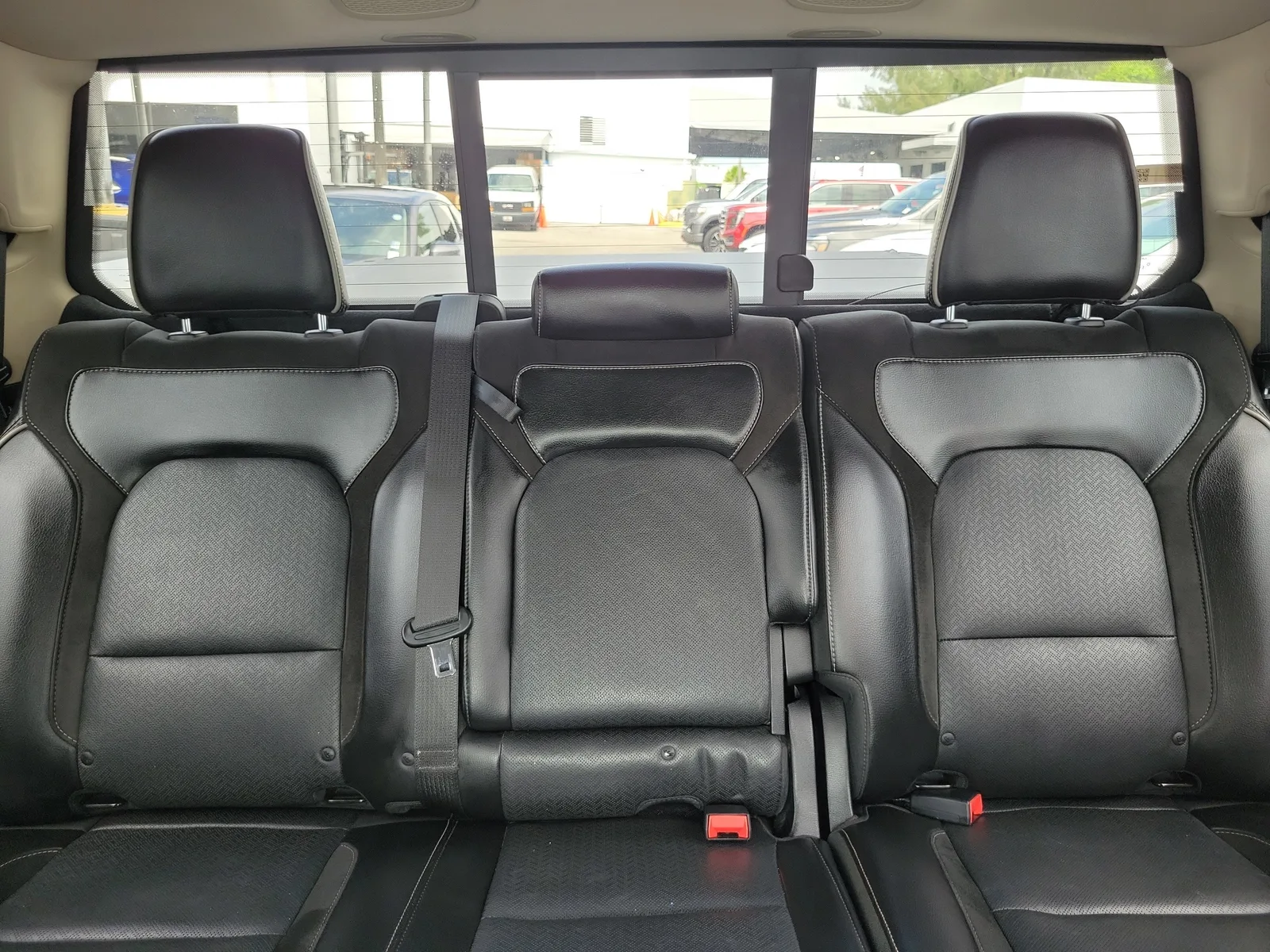 2019 RAM 1500 Laramie photo 15