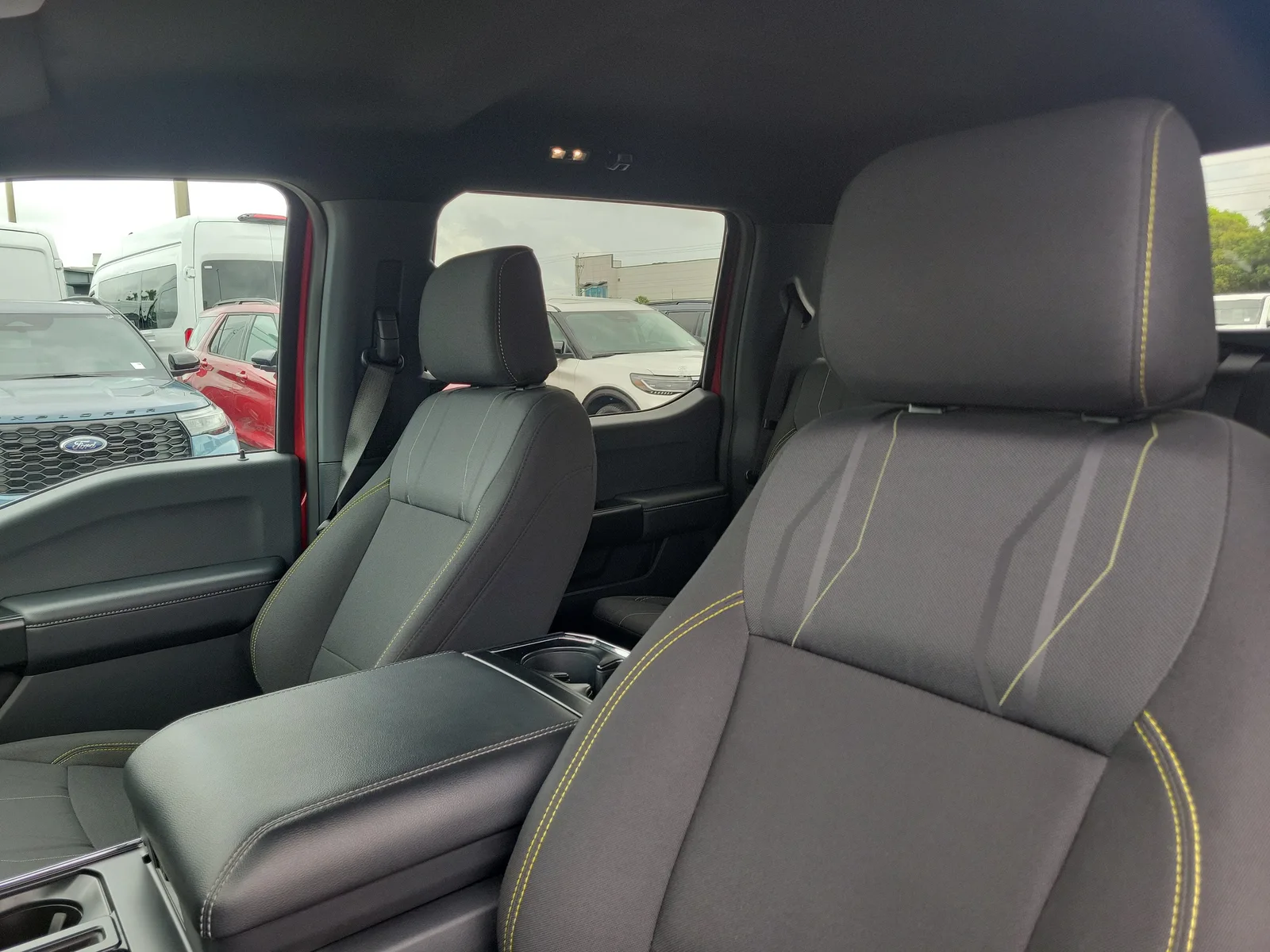 2025 Ford F-150 STX 4WD photo 12