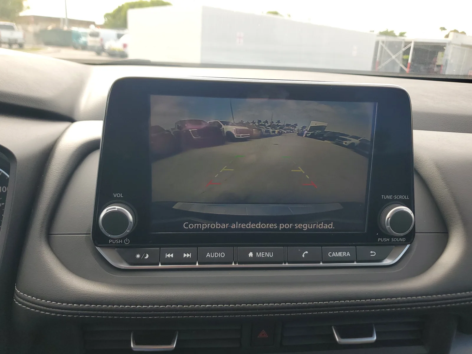 2024 Nissan Rogue SV photo 10