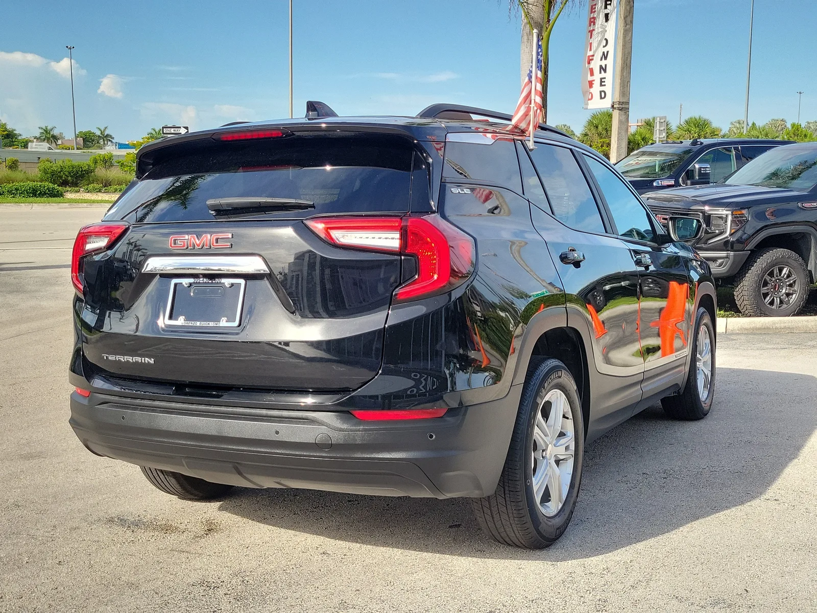2023 GMC Terrain SLE photo 5