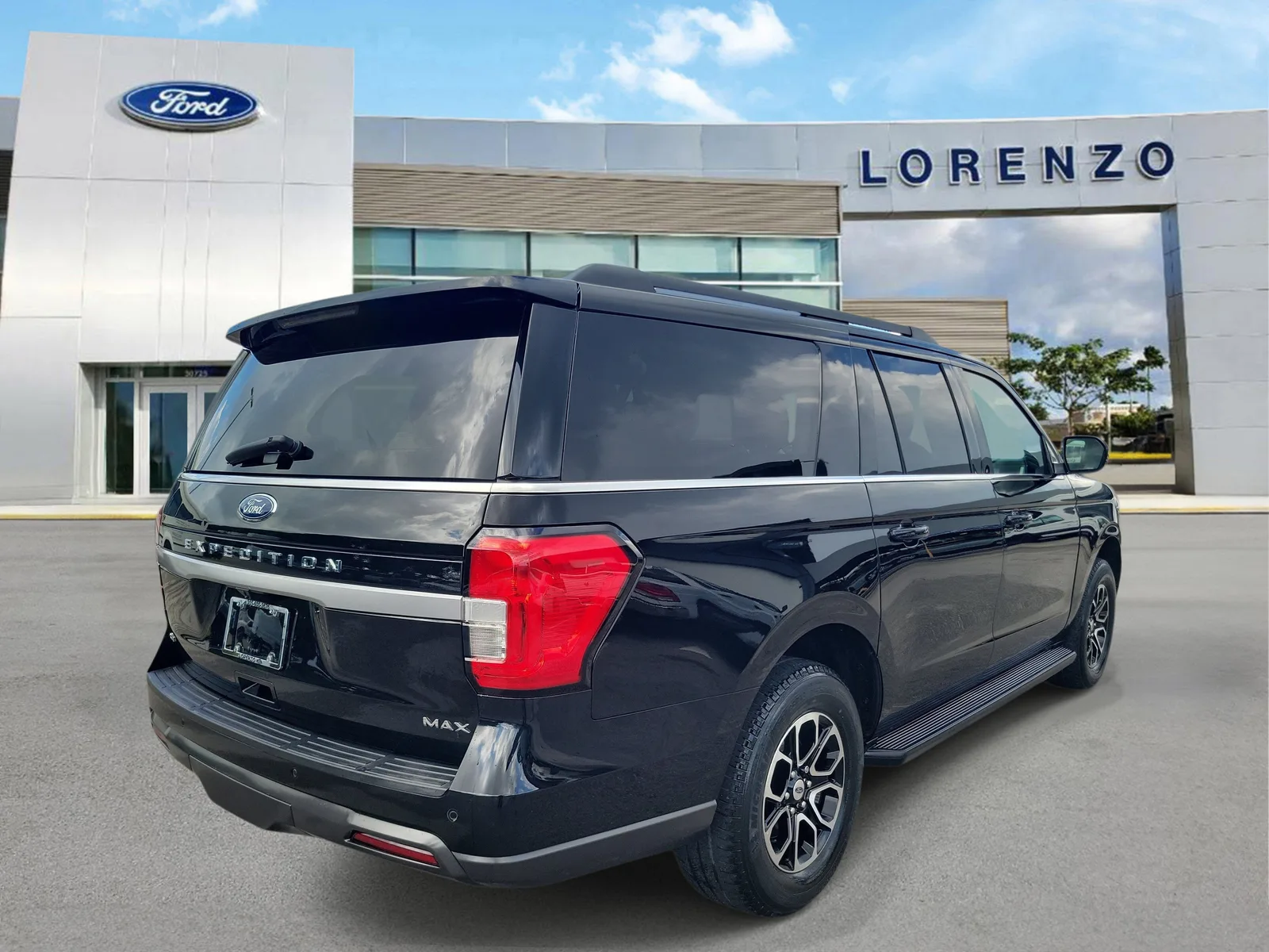 2022 Ford Expedition Max XLT photo 5