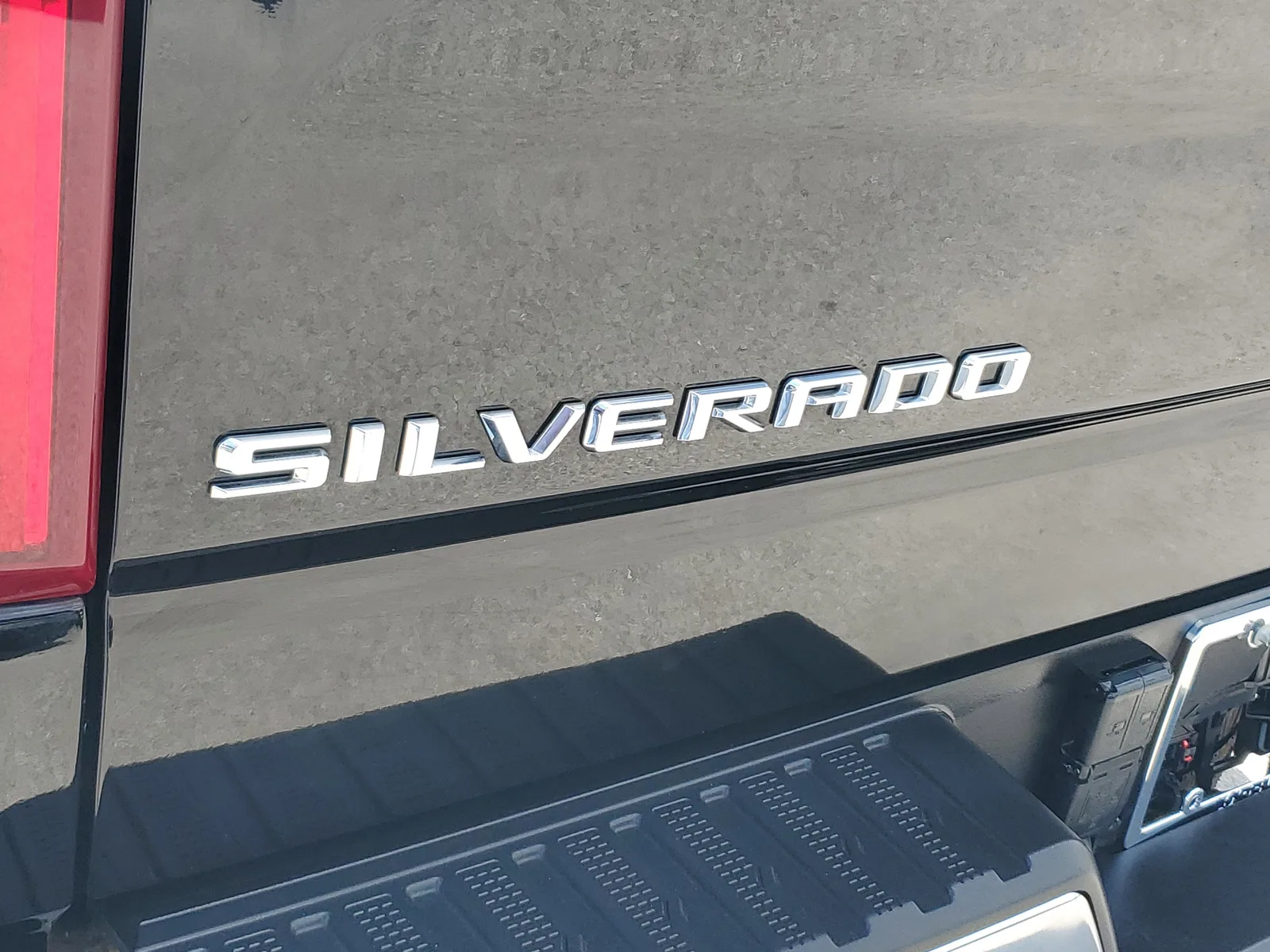 2024 Chevrolet Silverado 1500 LTZ photo 30