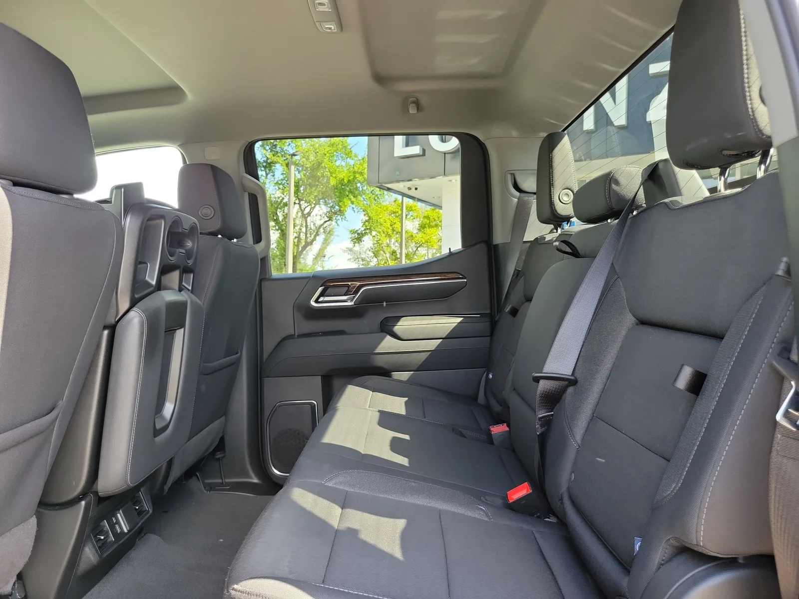 2024 GMC Sierra 1500 Elevation photo 13
