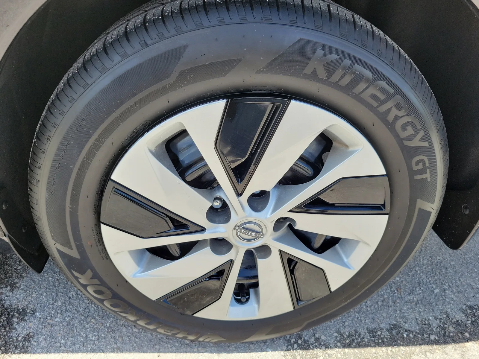 2025 Nissan Altima S photo 9