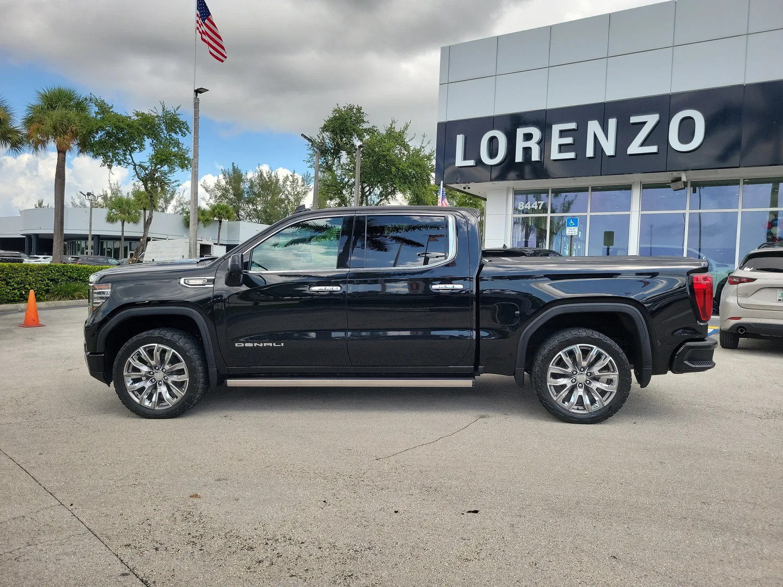 2023 GMC Sierra 1500 Denali photo 8