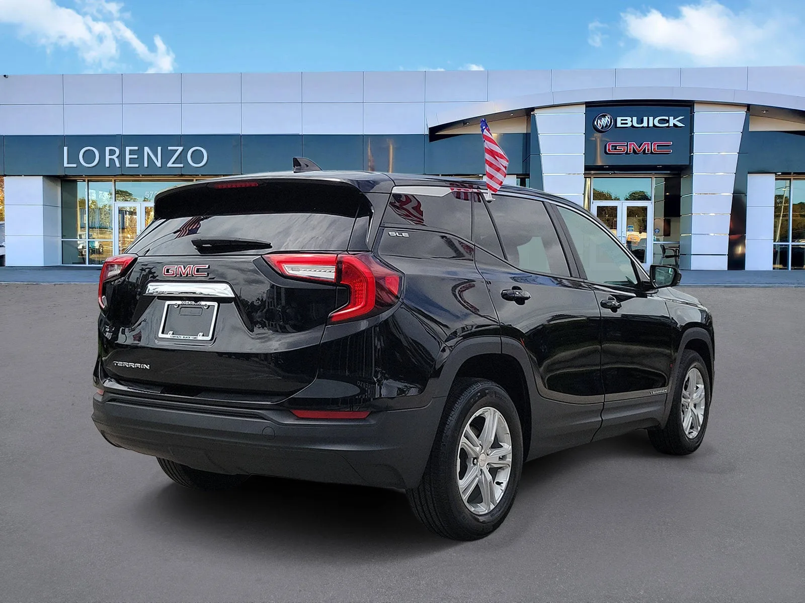 2024 GMC Terrain SLE photo 5