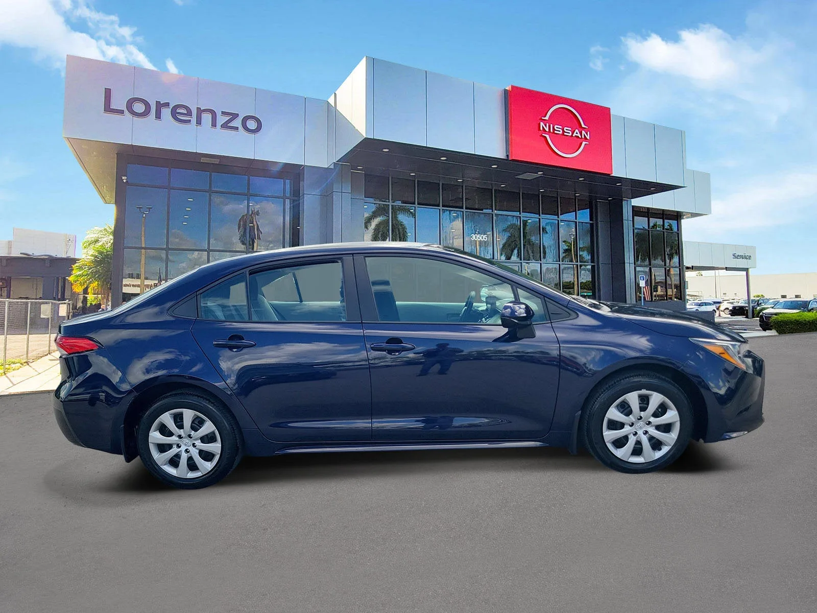 2025 Toyota Corolla LE photo 4