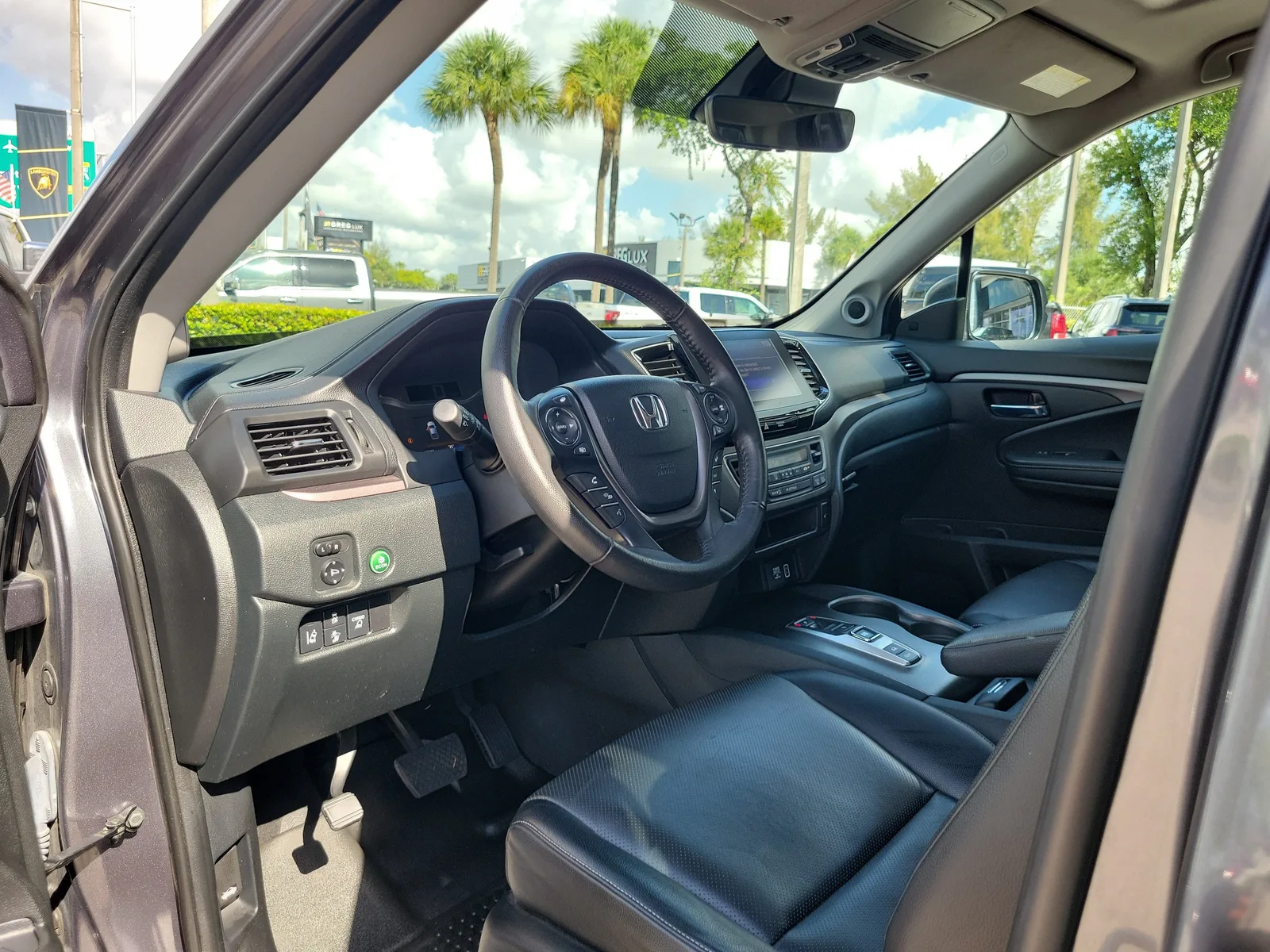 2023 Honda Ridgeline RTL photo 9