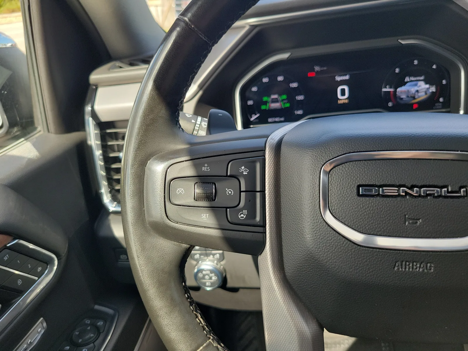 2023 GMC Sierra 1500 Denali photo 19