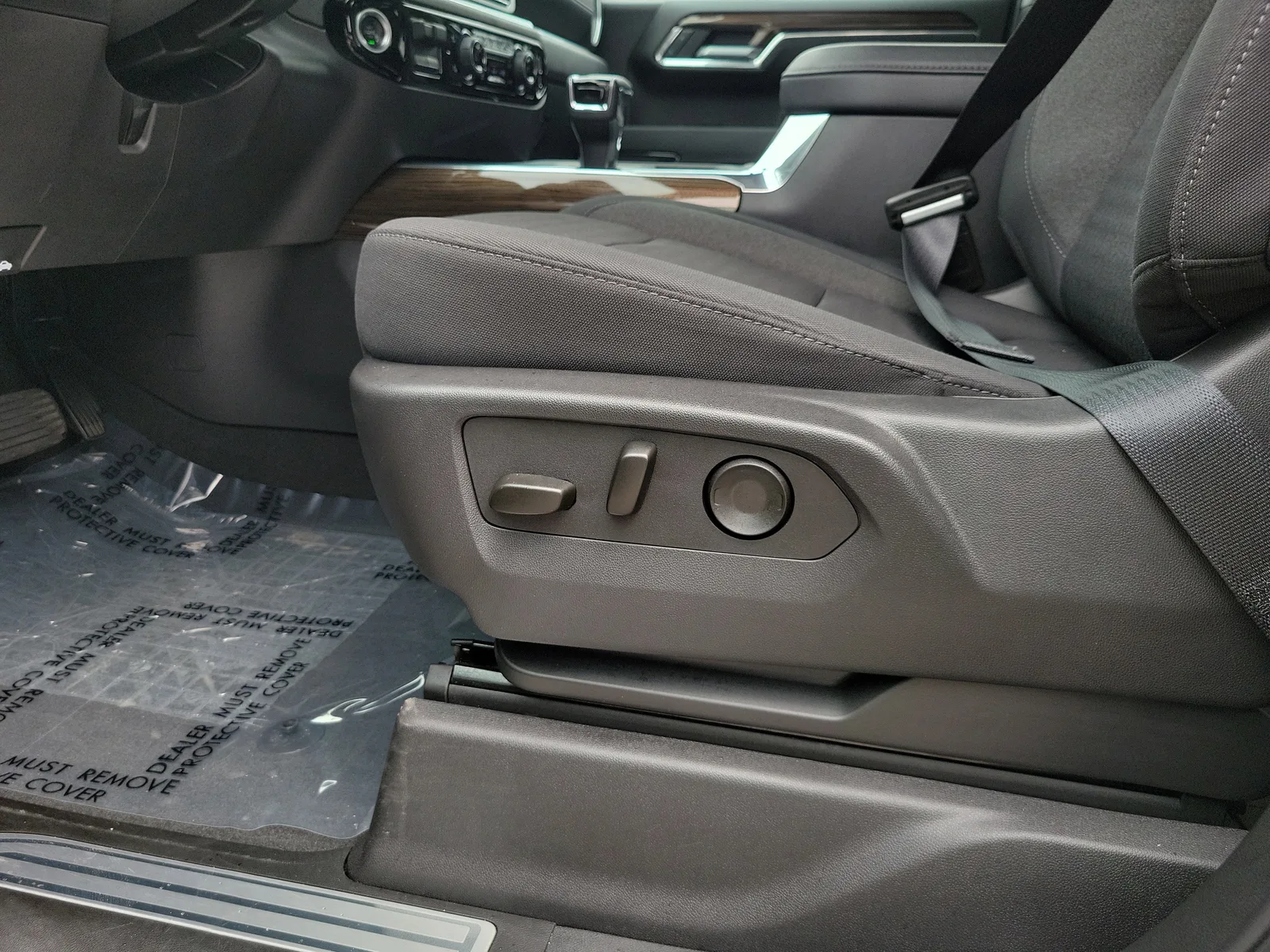 2025 Chevrolet Silverado 1500 LT Trail Boss photo 13