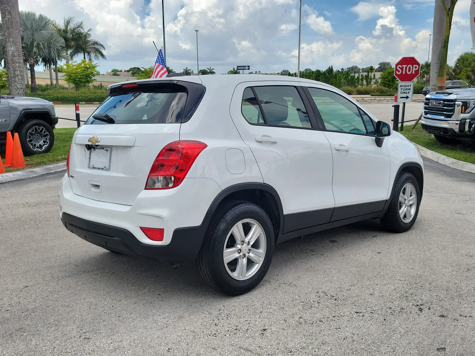2020 Chevrolet Trax LS photo 5