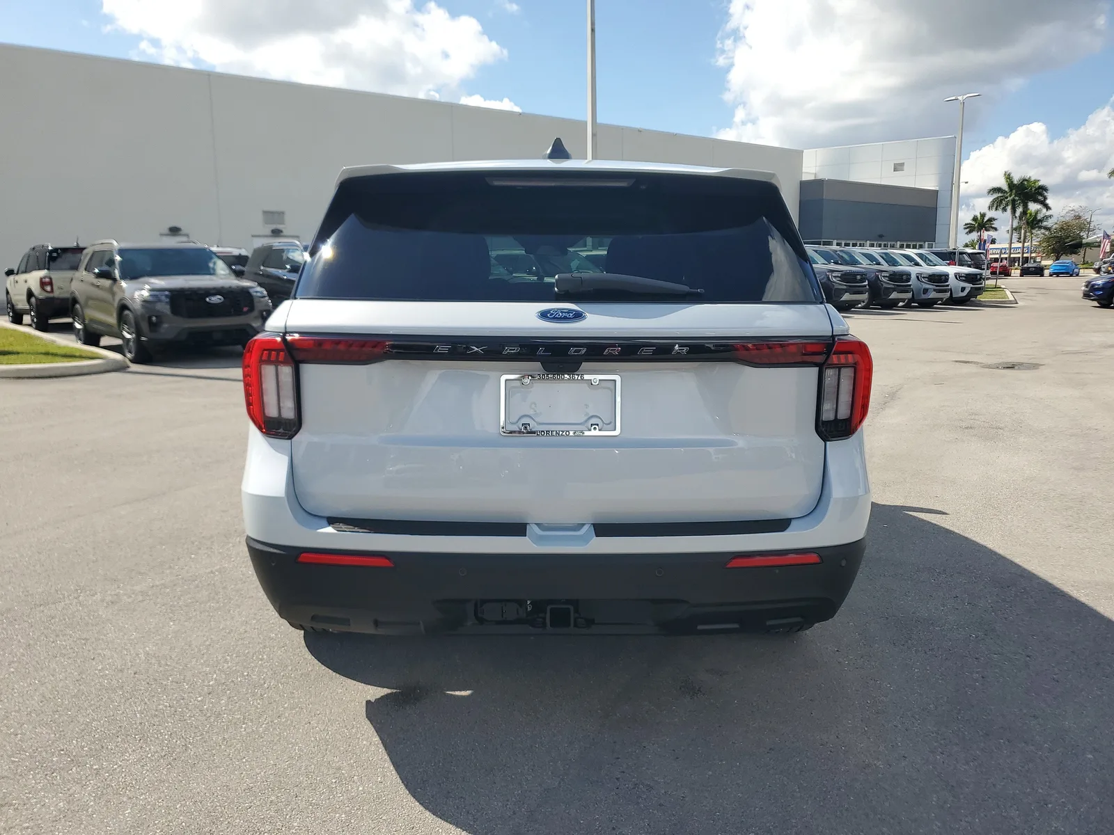 2026 Ford Explorer Active w/100A Pkg photo 6