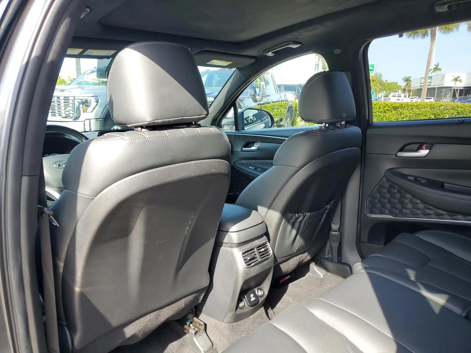 2022 Hyundai Santa Fe Calligraphy photo 17