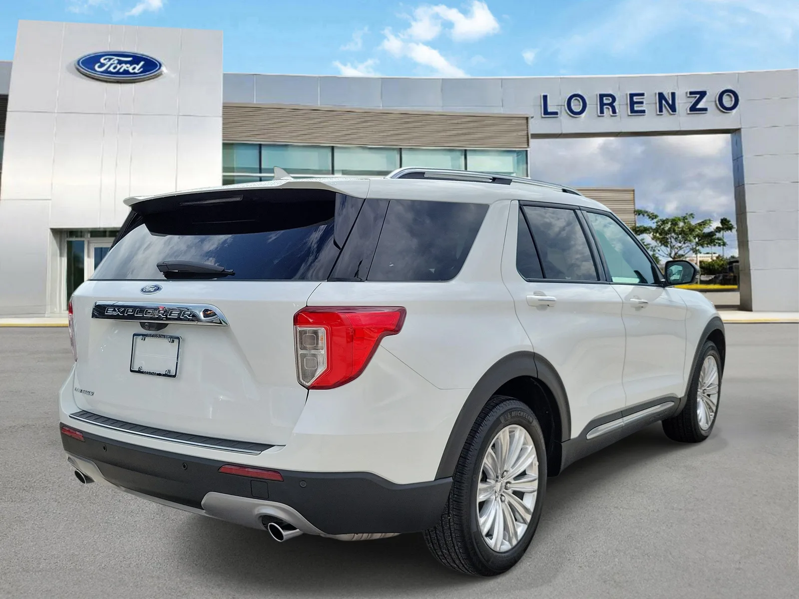 2023 Ford Explorer Limited photo 5