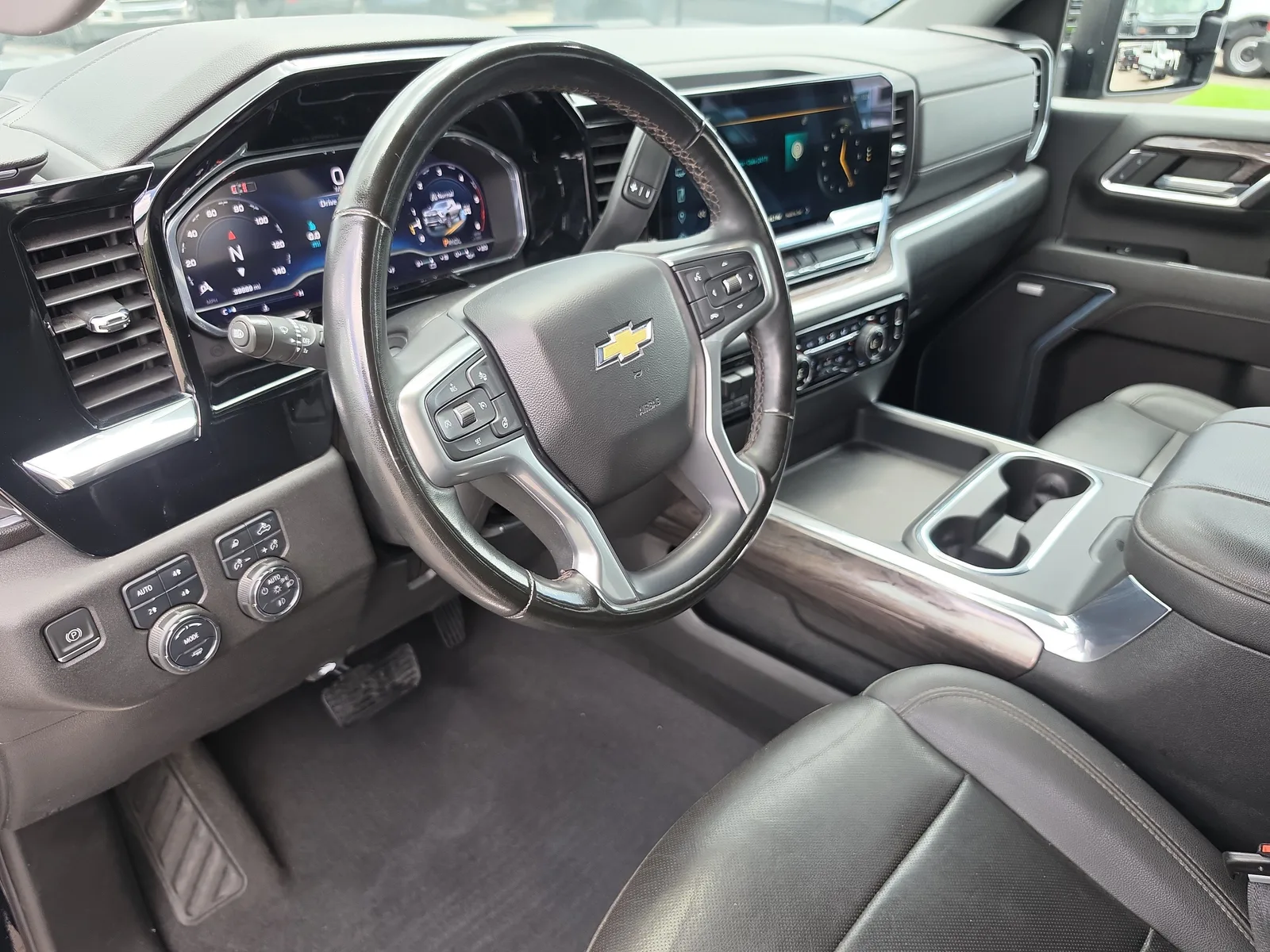 2024 Chevrolet Silverado 2500HD LTZ 4WD Diesel photo 7
