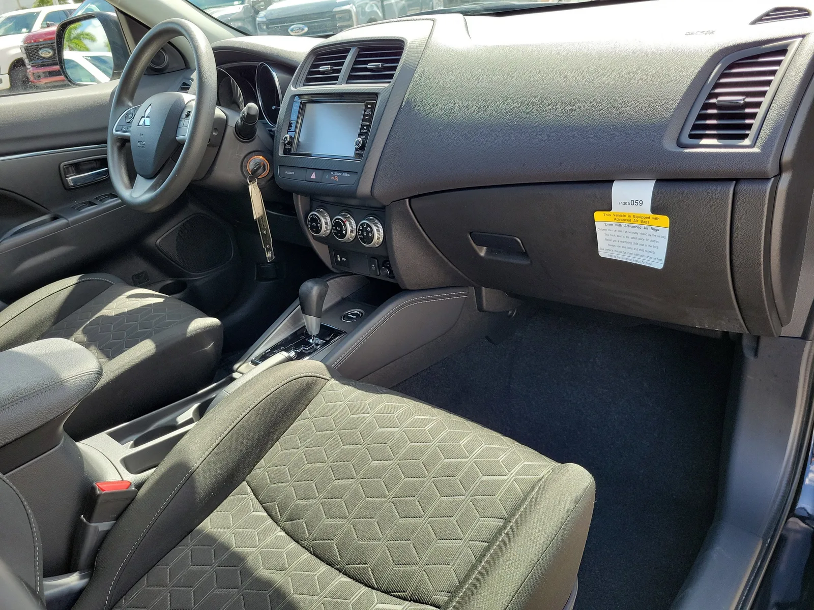 2025 Mitsubishi Outlander Sport ES 4WD photo 18