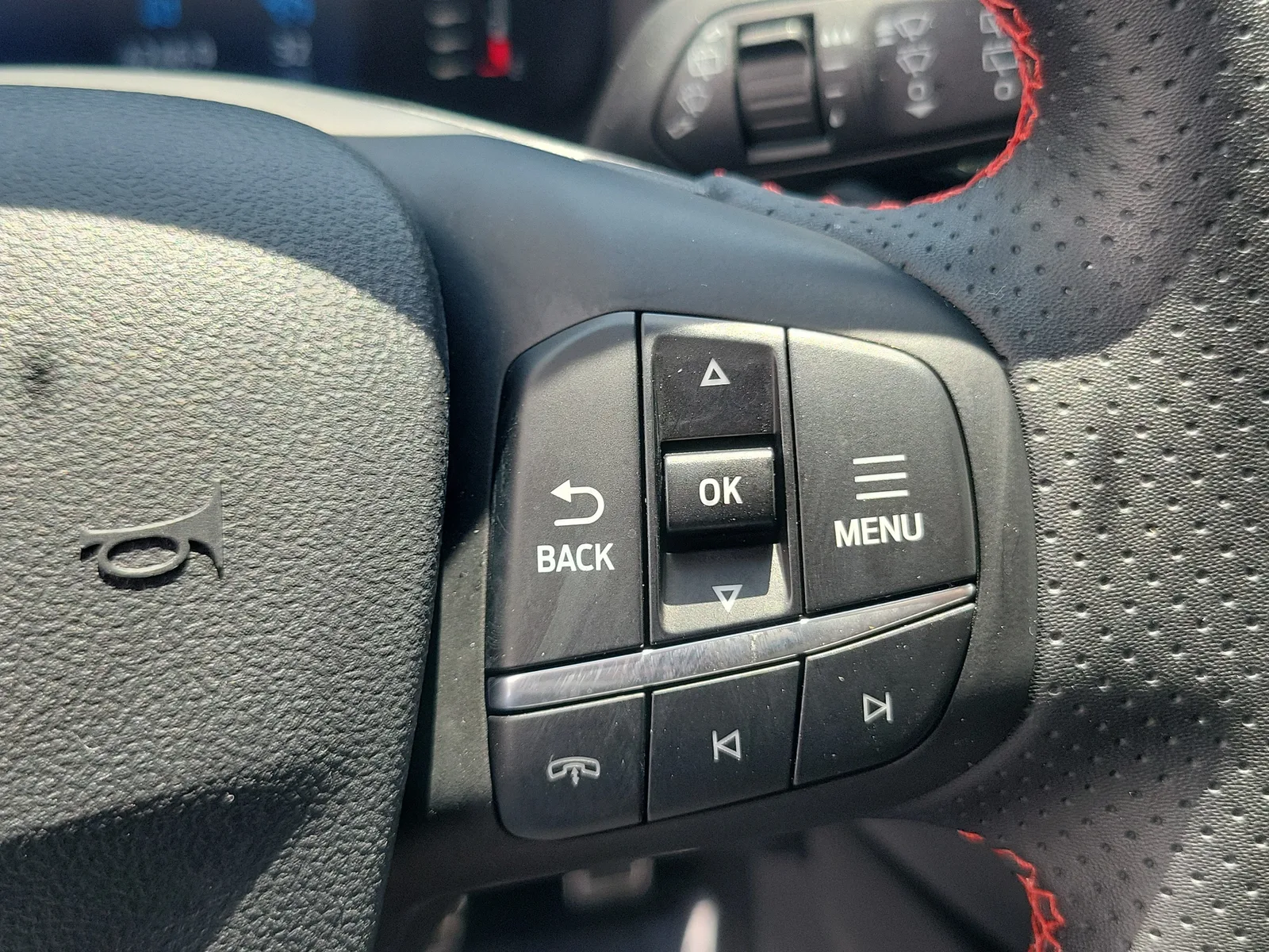 2024 Ford Escape ST-Line photo 23
