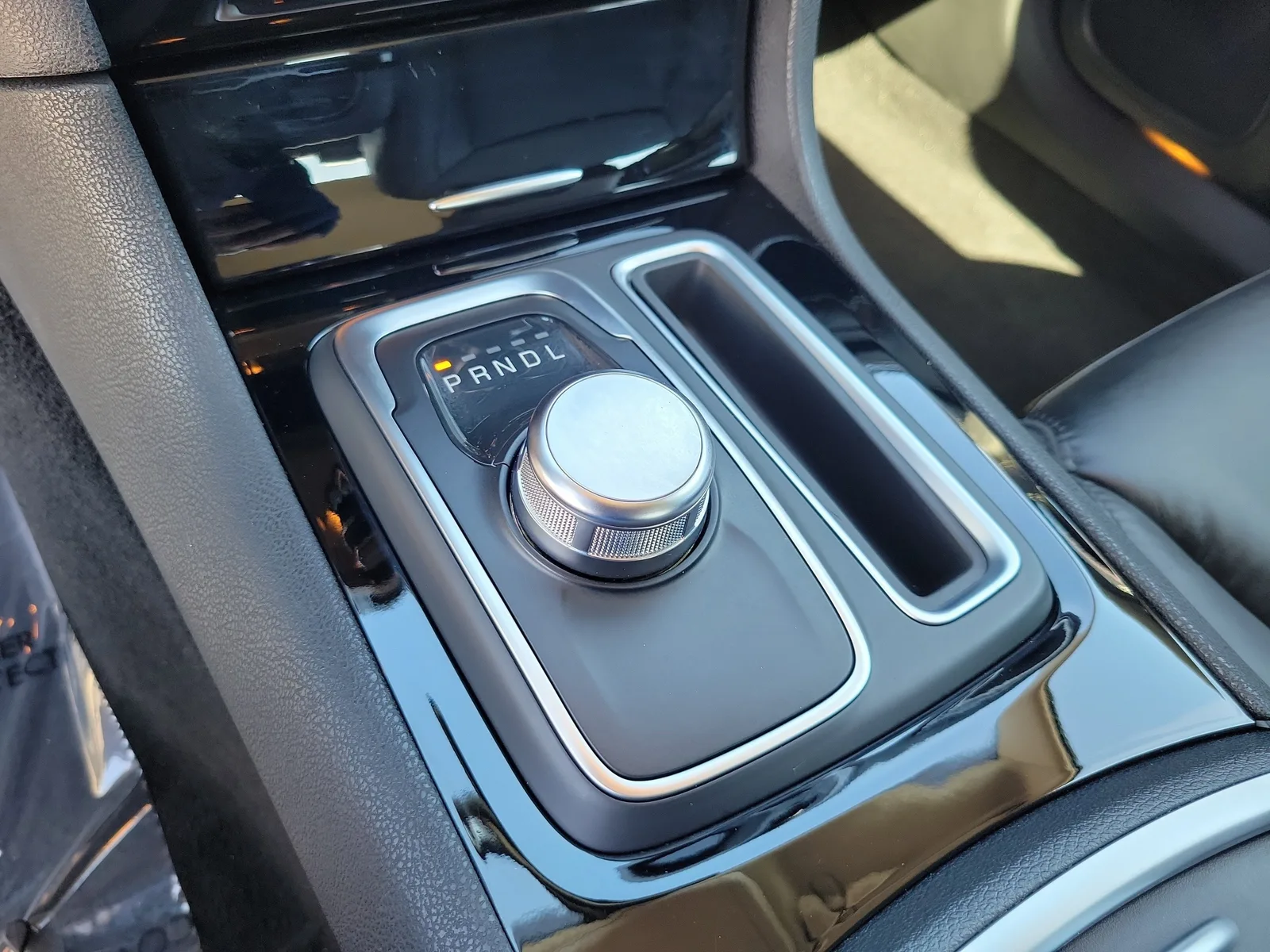 2023 Chrysler 300 Touring L photo 31