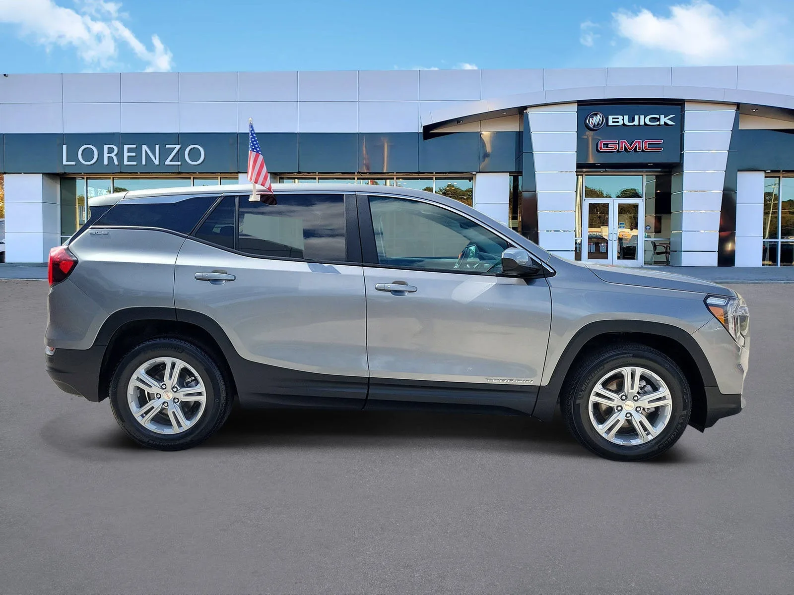 2024 GMC Terrain SLE photo 4