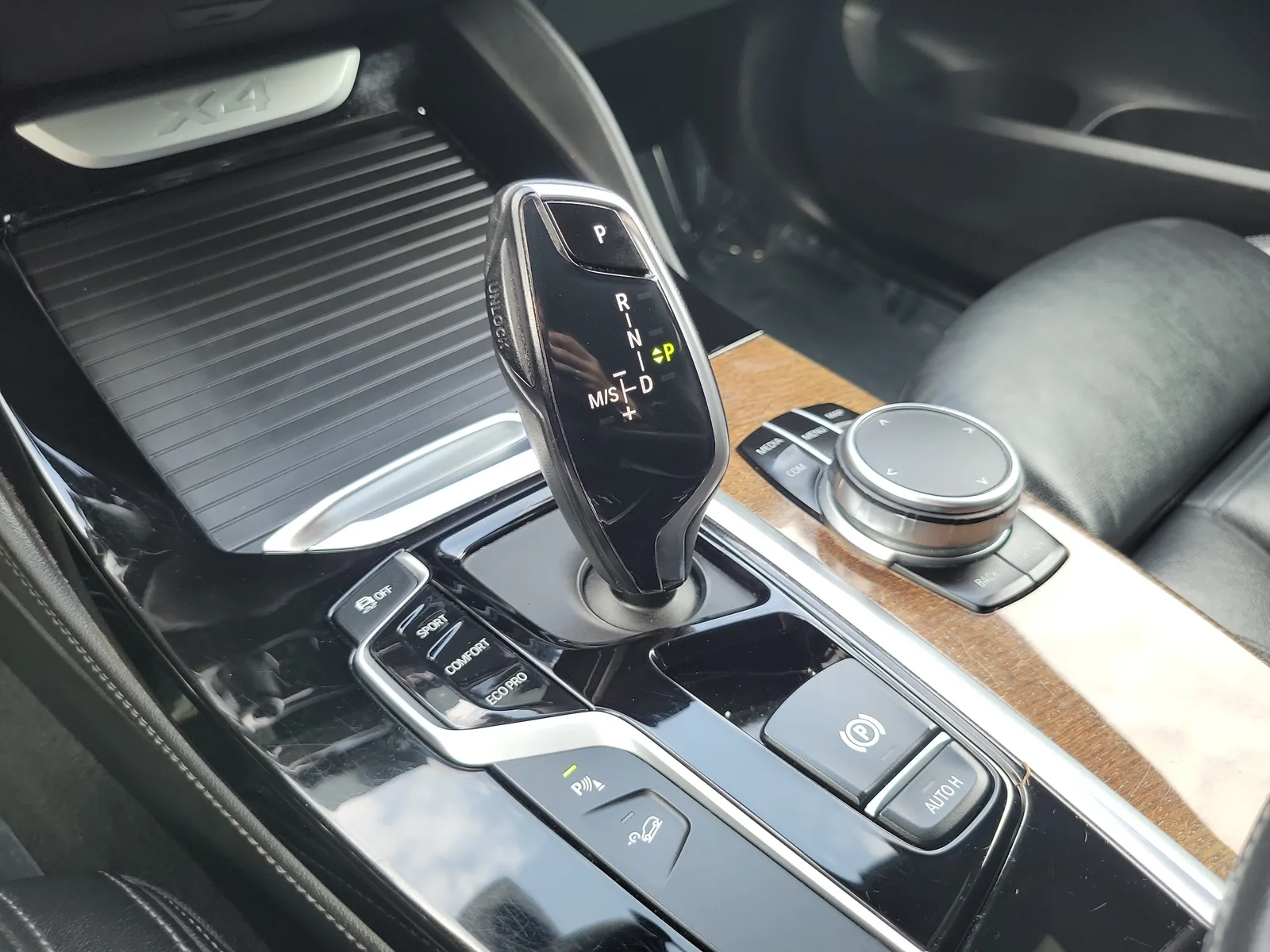 2020 BMW X4 xDrive30i photo 24