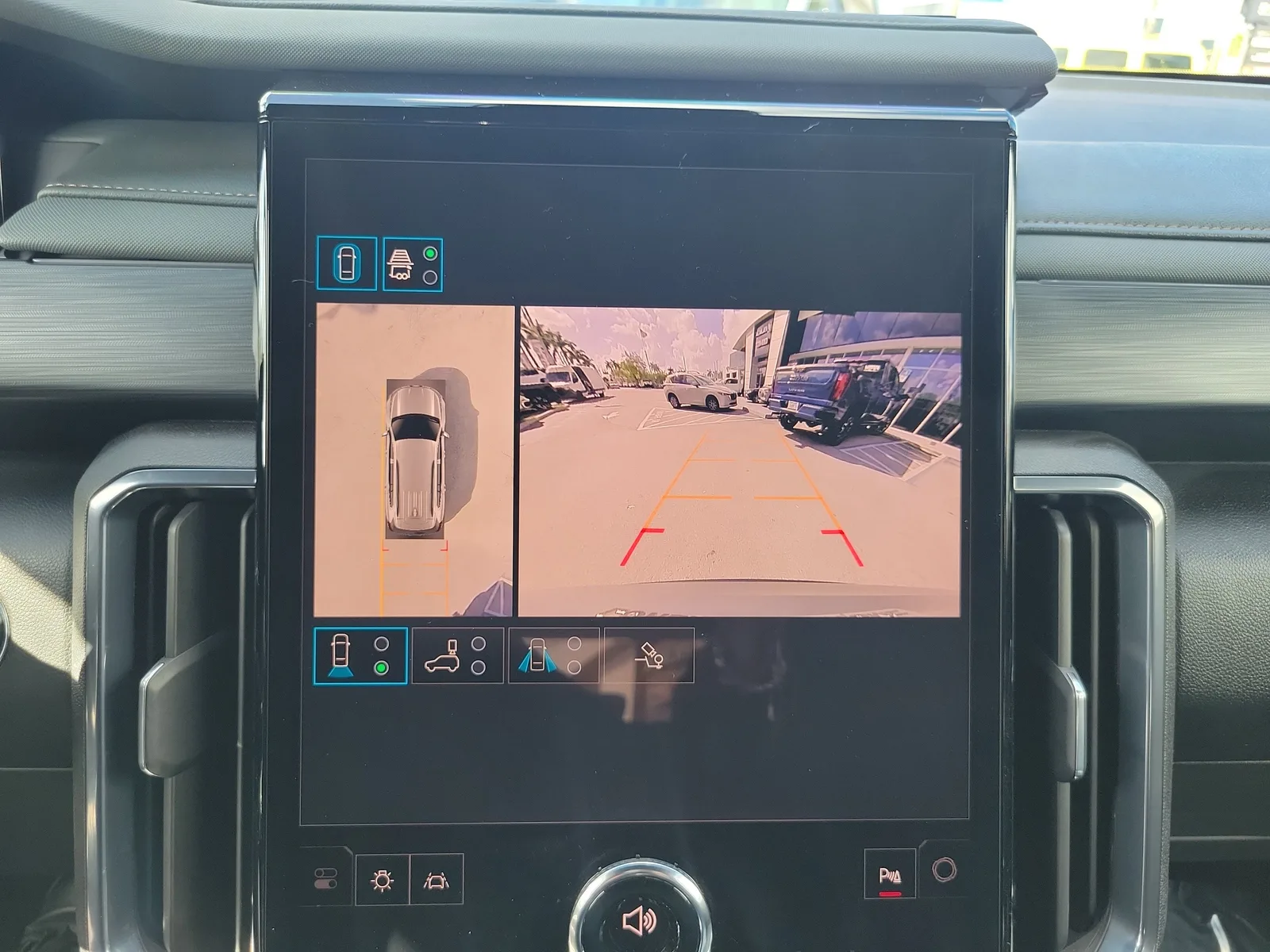 2024 GMC Acadia AT4 photo 10