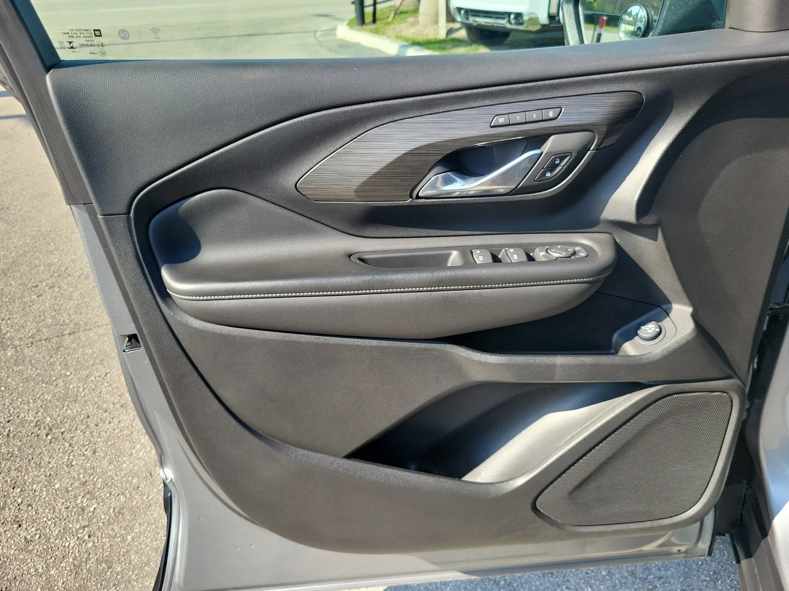 2023 GMC Terrain SLT photo 24