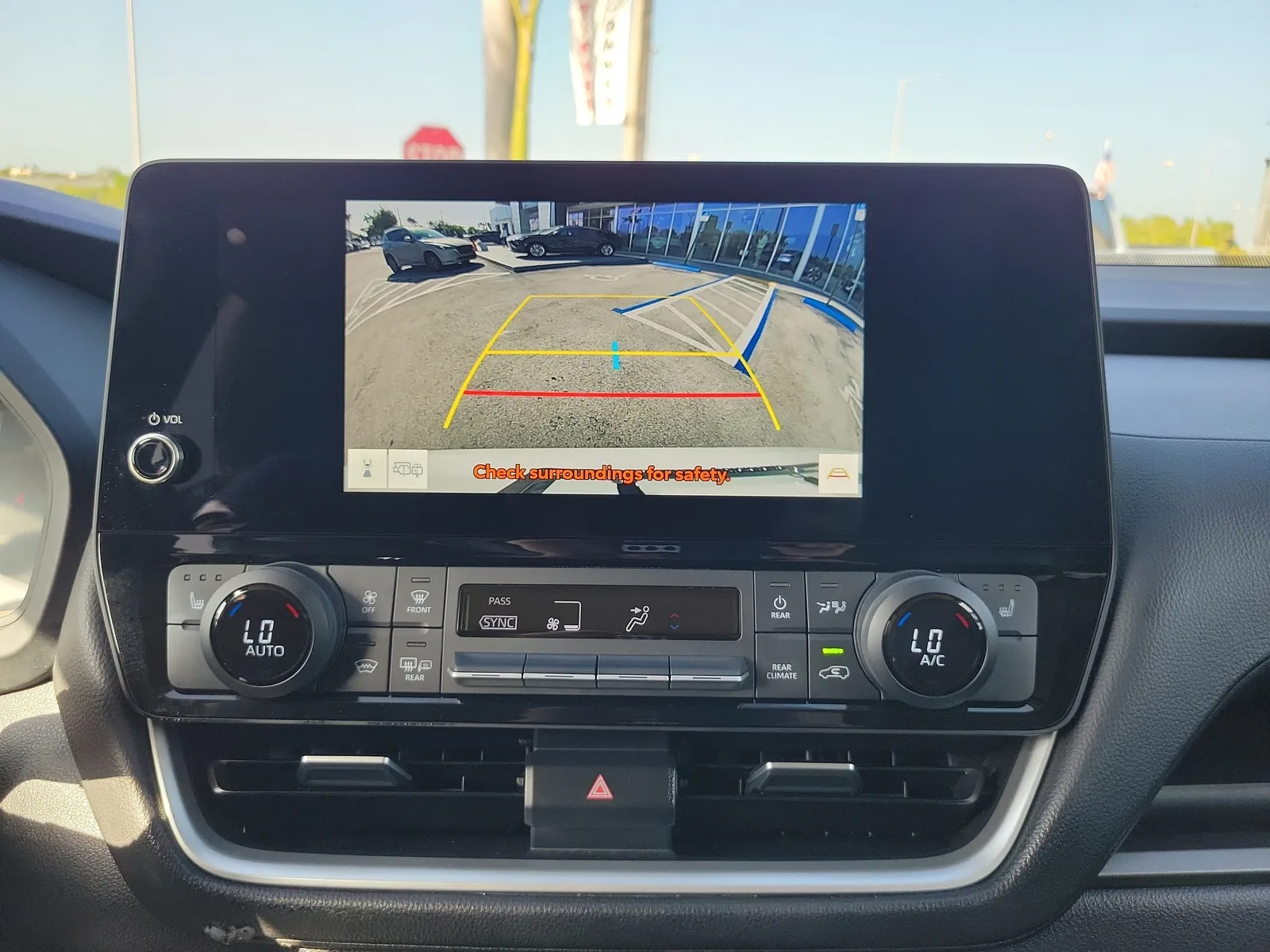 2025 Toyota Grand Highlander Hybrid XLE photo 10