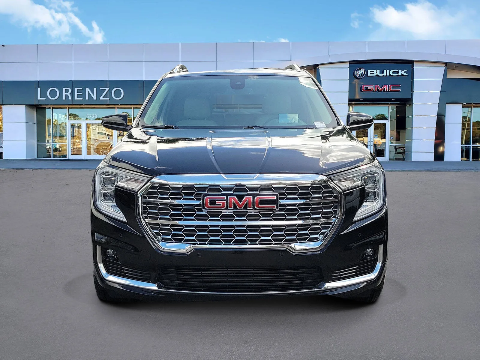 2023 GMC Terrain Denali 4WD photo 2