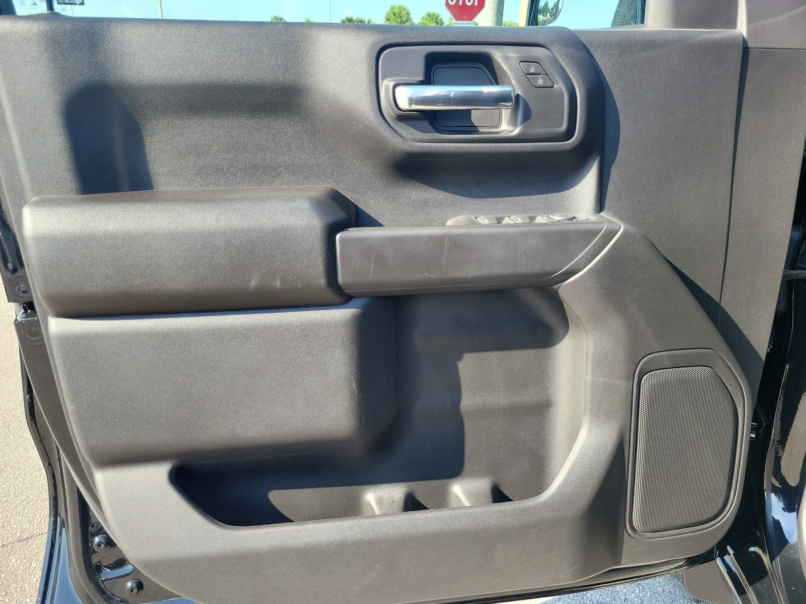 2026 Chevrolet Silverado 1500 Custom photo 21
