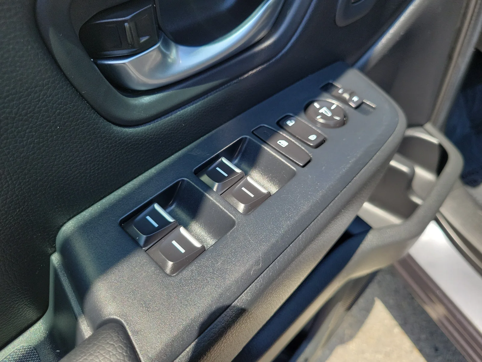 2024 Honda Pilot EX-L 8 Passenger photo 25