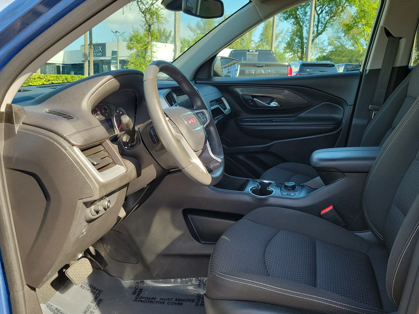 2024 GMC Terrain SLE photo 6