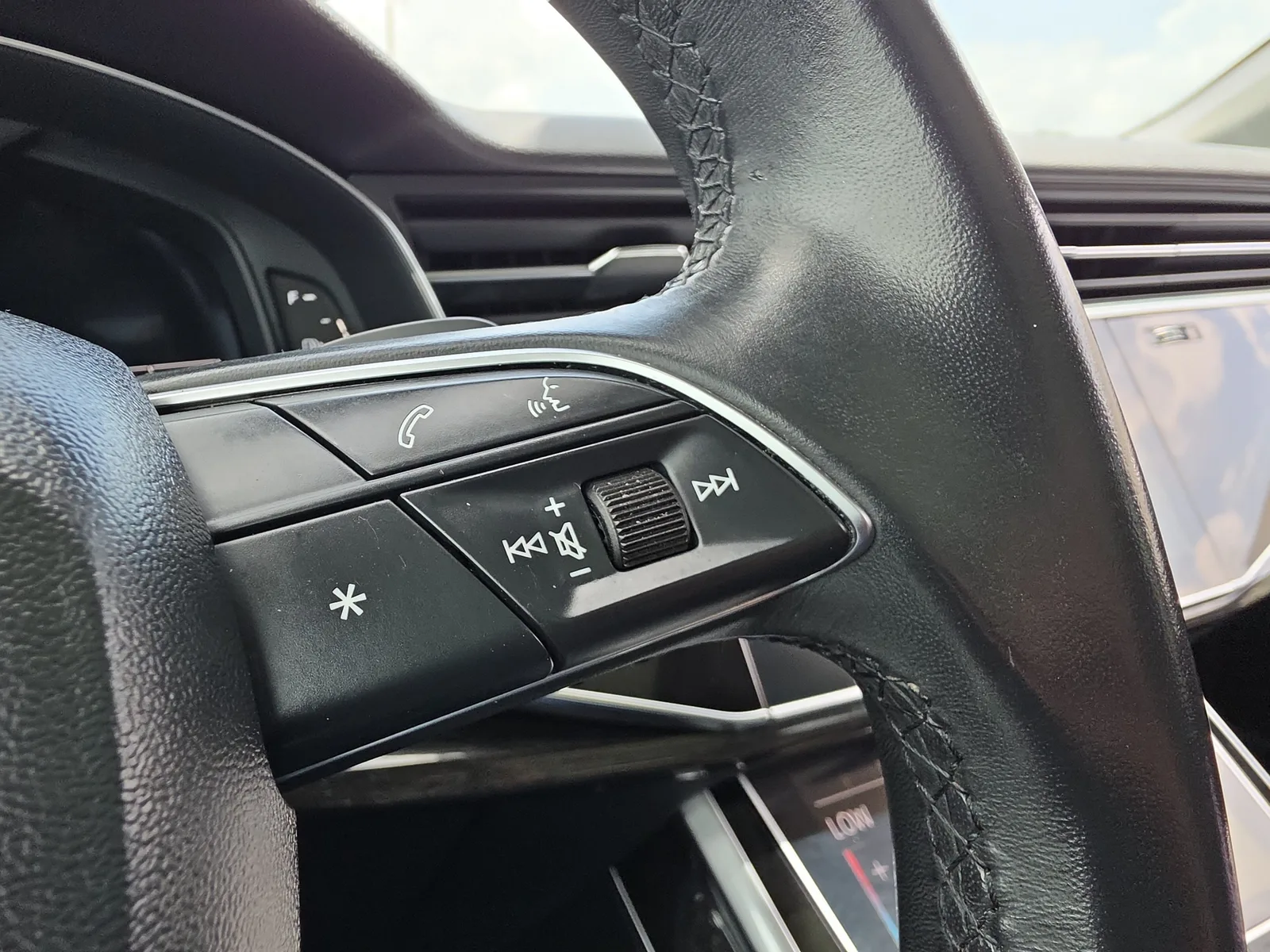 2021 Audi Q7 Premium Plus photo 16