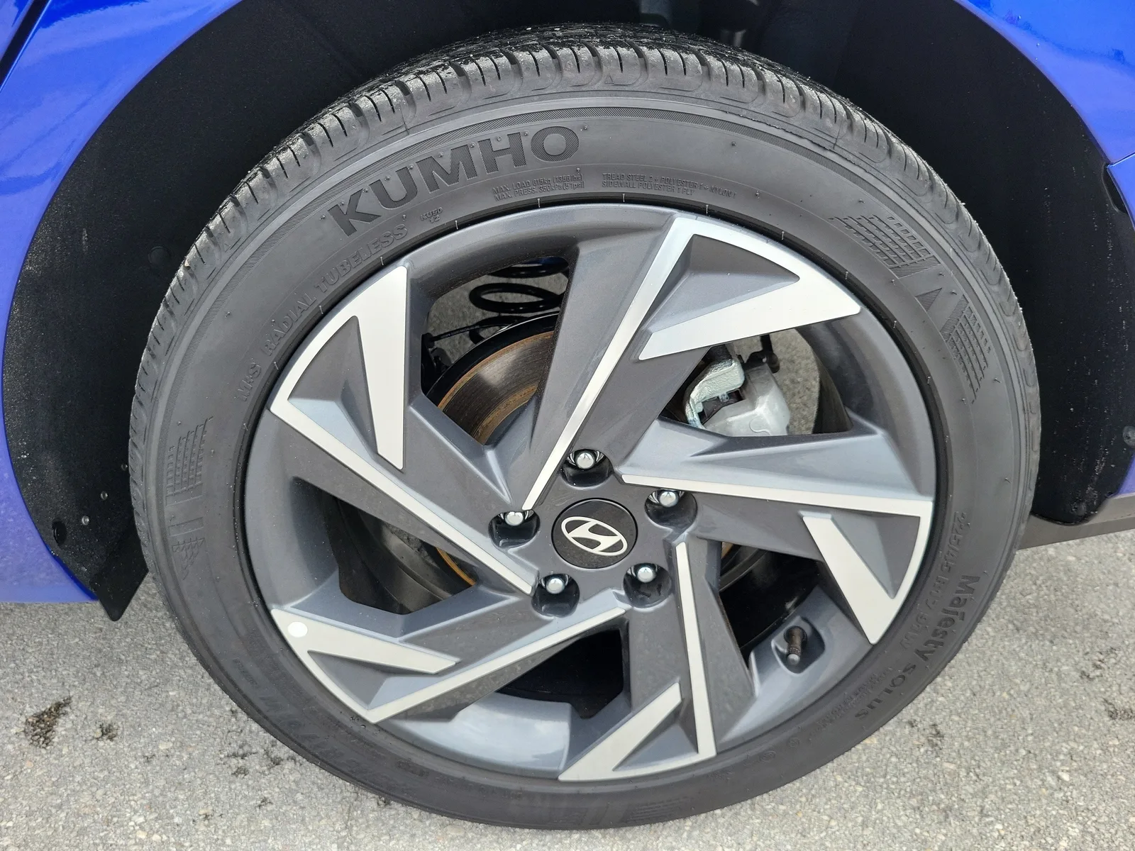 2025 Hyundai Elantra SEL Sport photo 10
