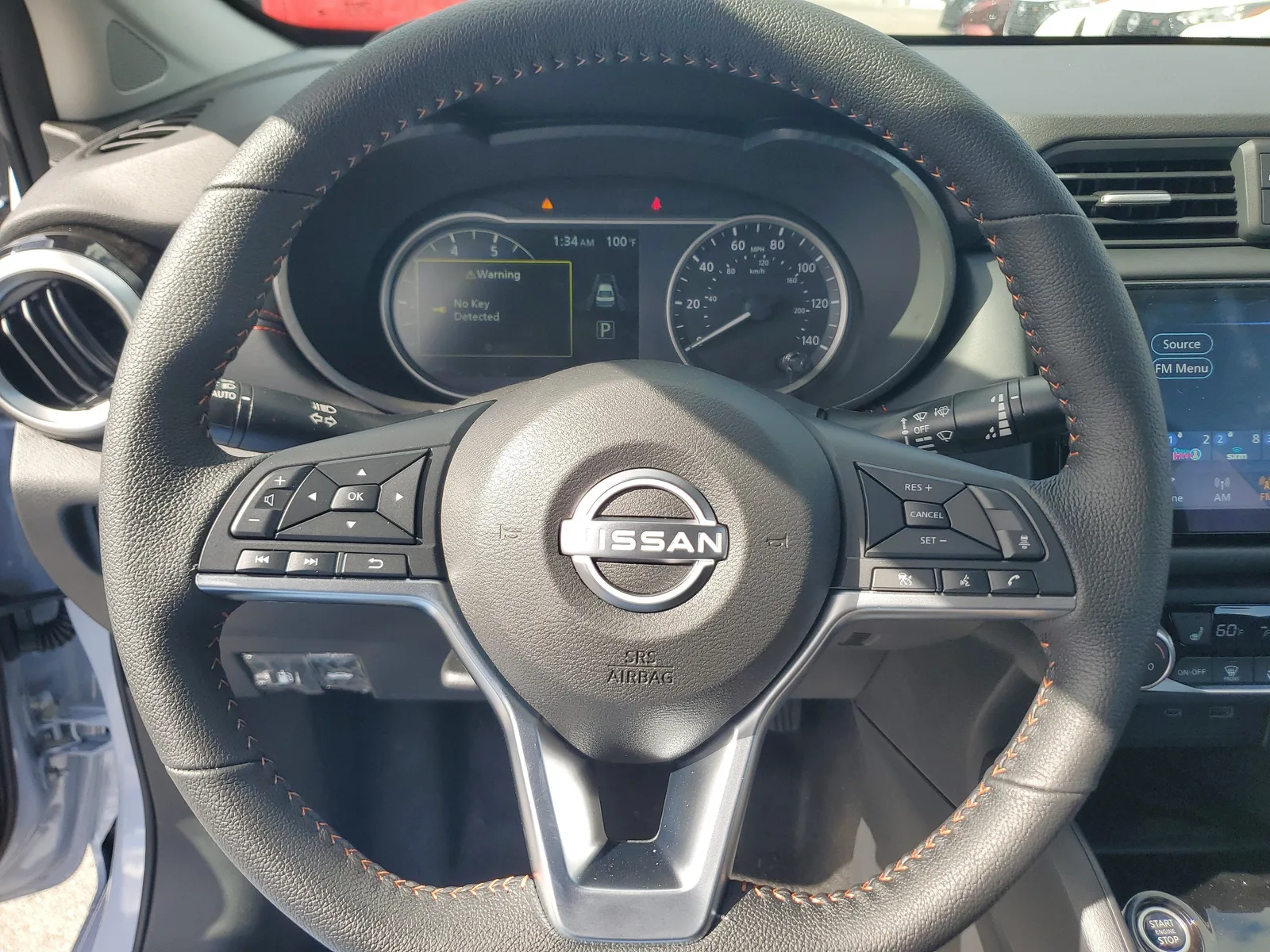 2025 Nissan Versa SR photo 16