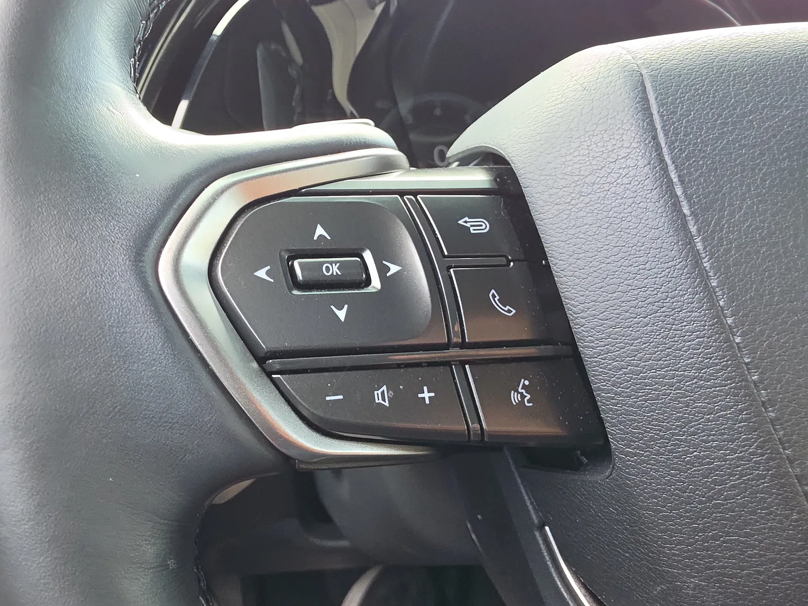 2023 Lexus RX RX 350 Premium photo 17