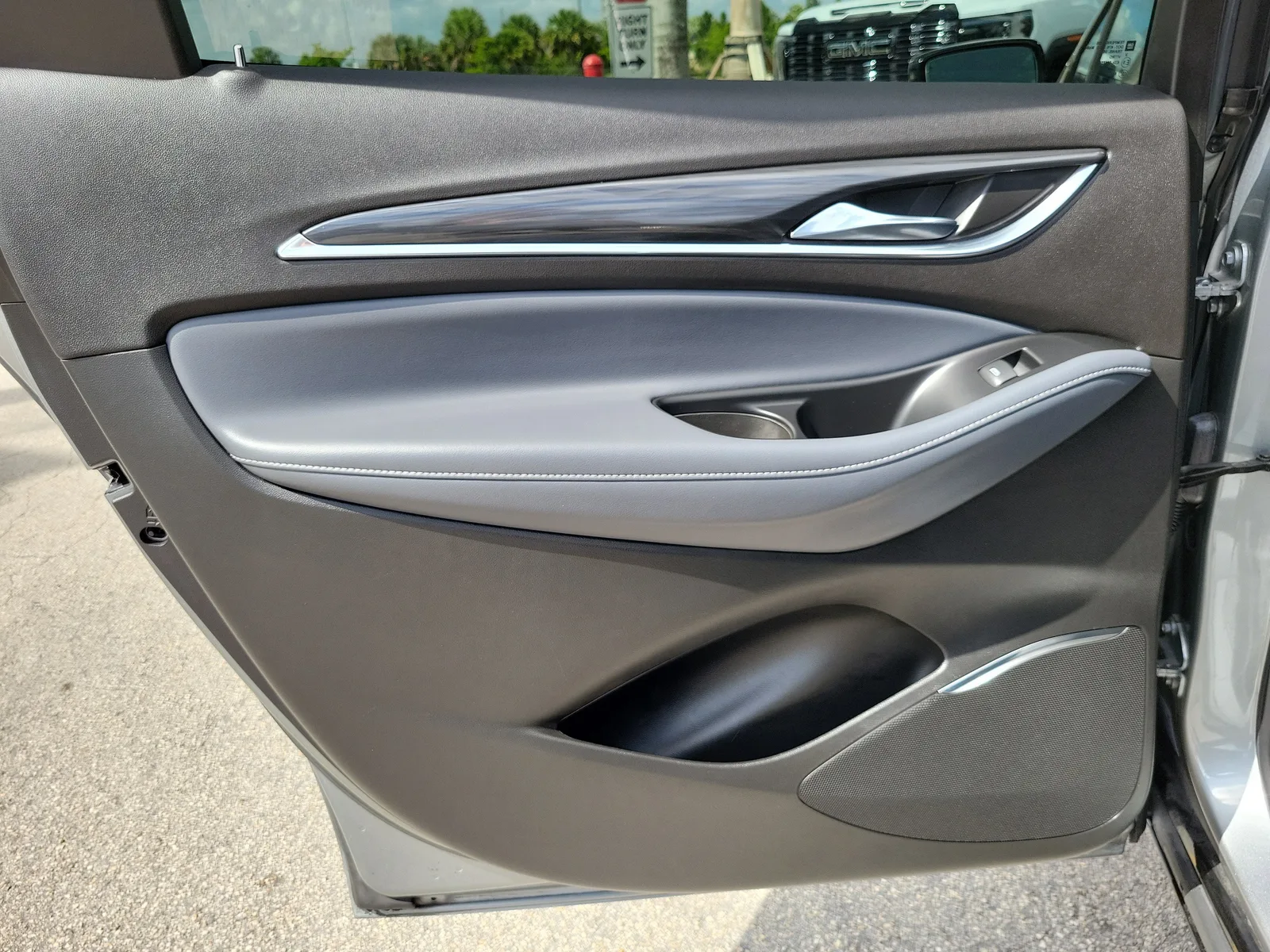 2024 Buick Enclave Premium photo 21