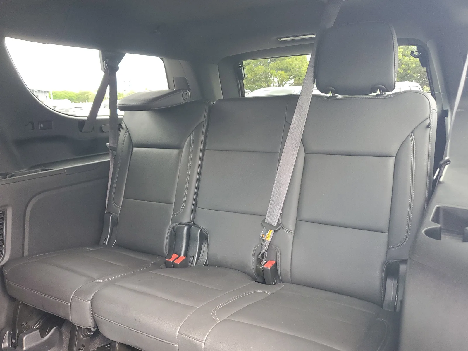 2023 Chevrolet Suburban Z71 4WD photo 15