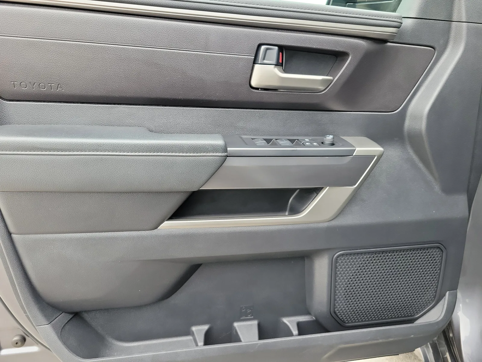 2023 Toyota Tundra 2WD SR5 photo 9